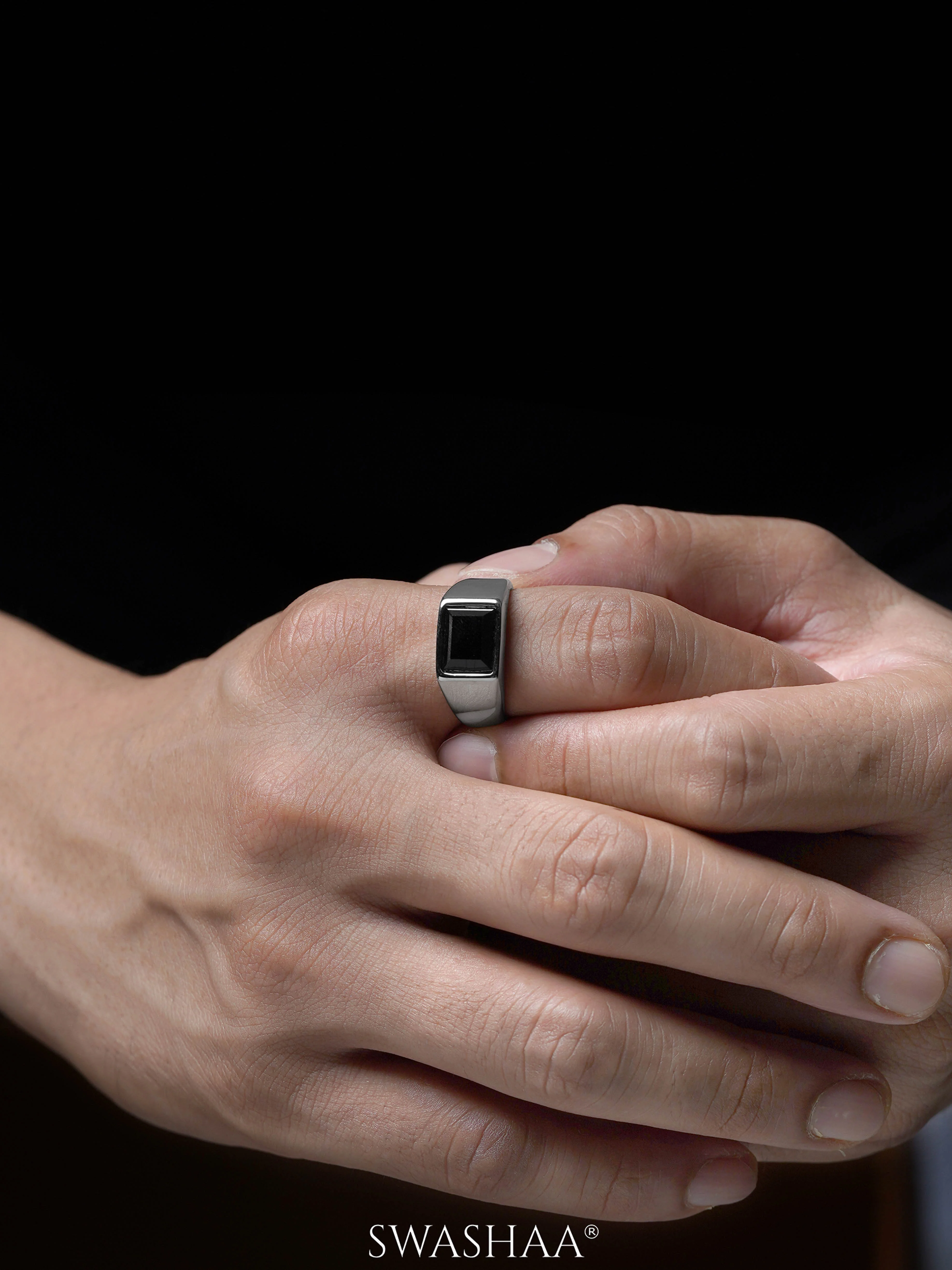 Daro Black Stone Signet Men's Ring - Image 6