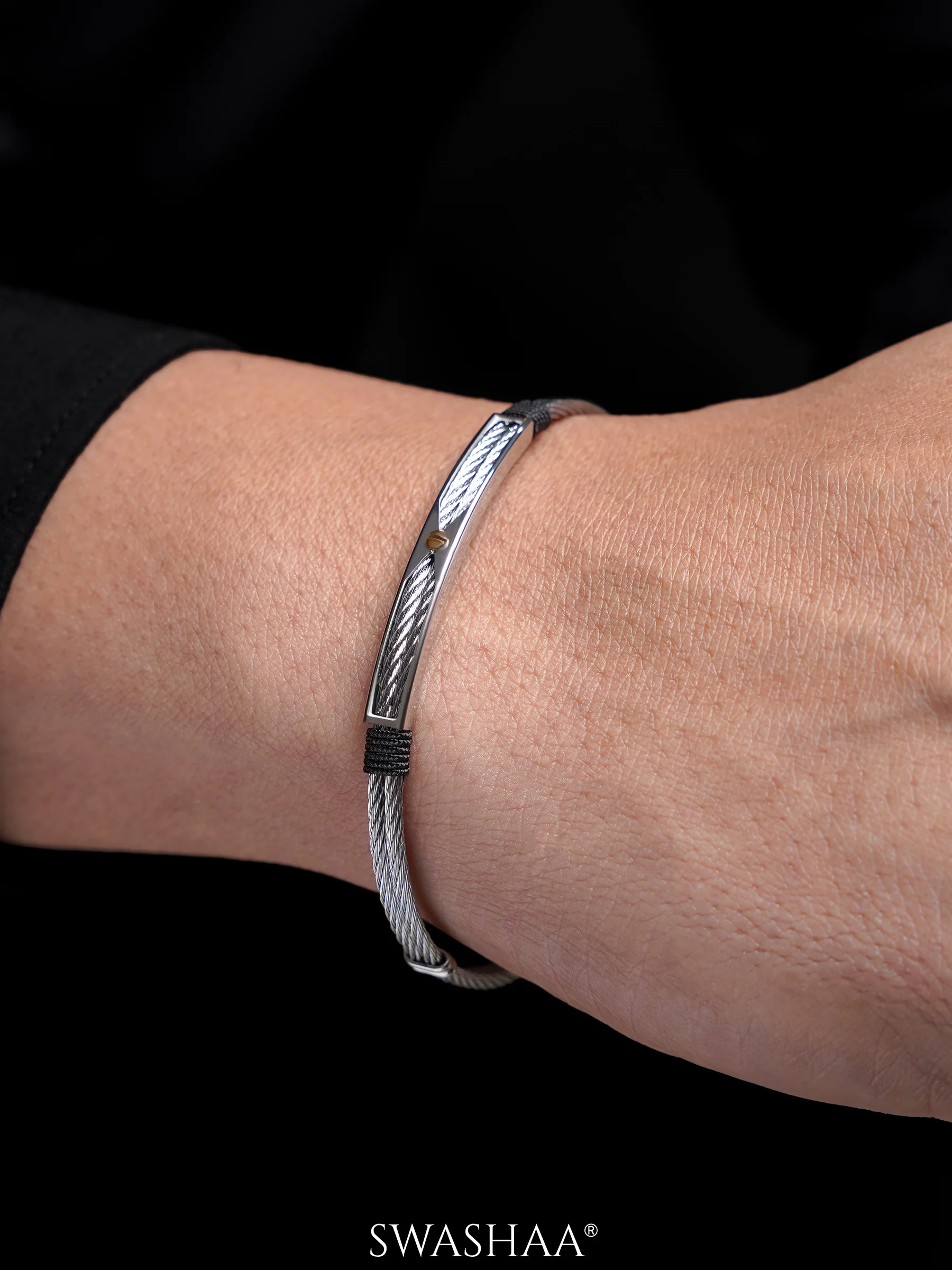 Kaelen Wired Men's Bracelet - Image 8