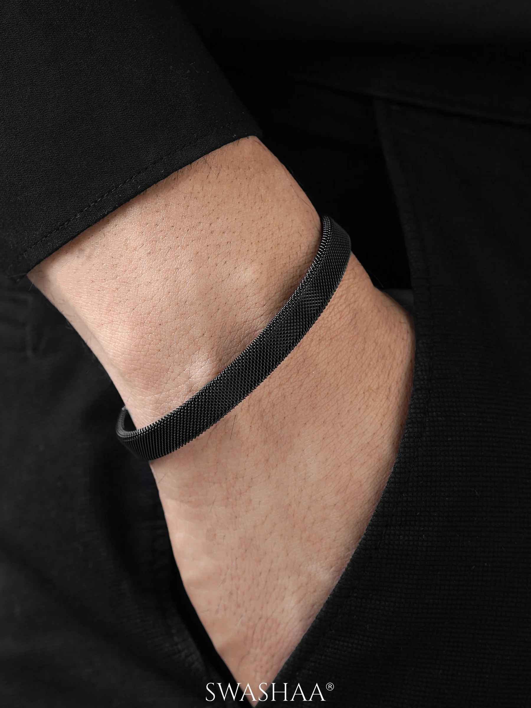 Mesh Cuff Men's Bracelet - Image 6