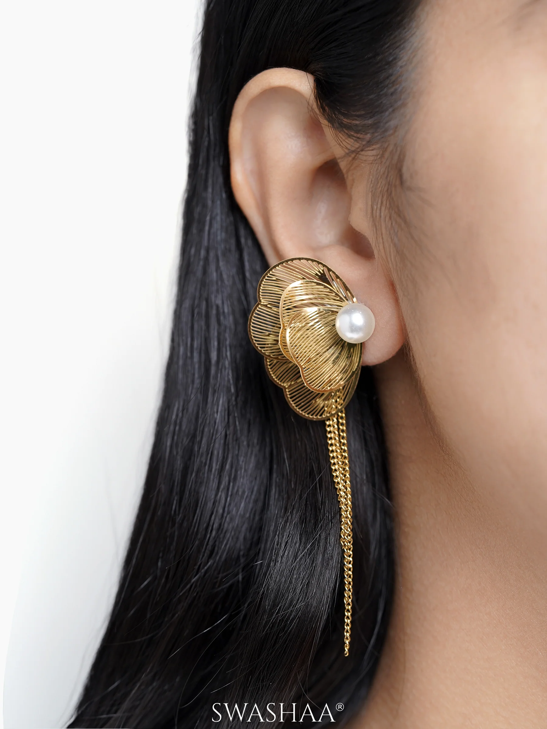 Liressa Butterfly Women's Drop Earrings - Image 2