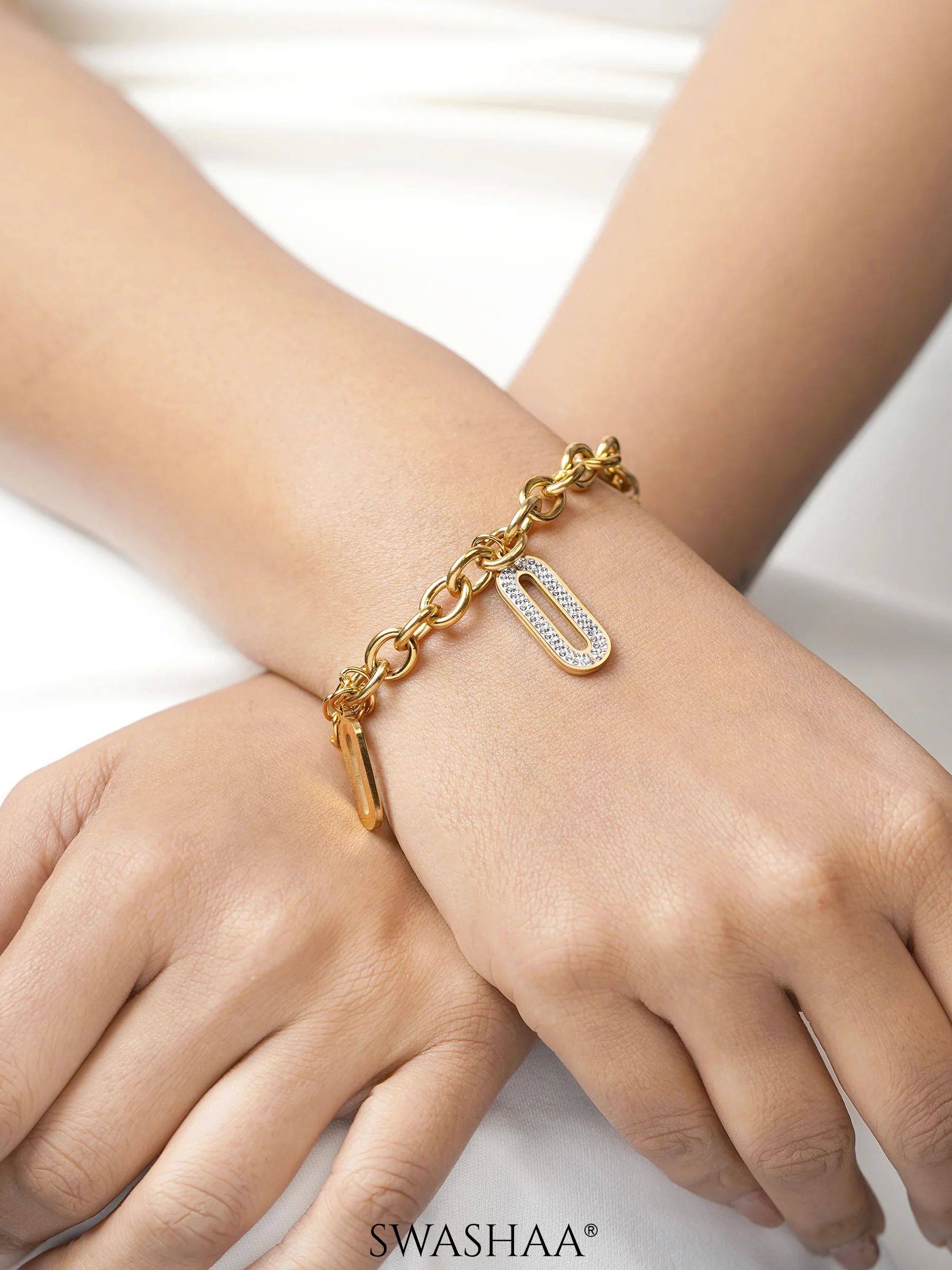 Roha Link 18K Gold Plated Bracelet - Image 5
